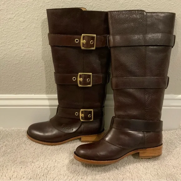 Georgous Coach Boots | Size 6 - Picture 3 of 8